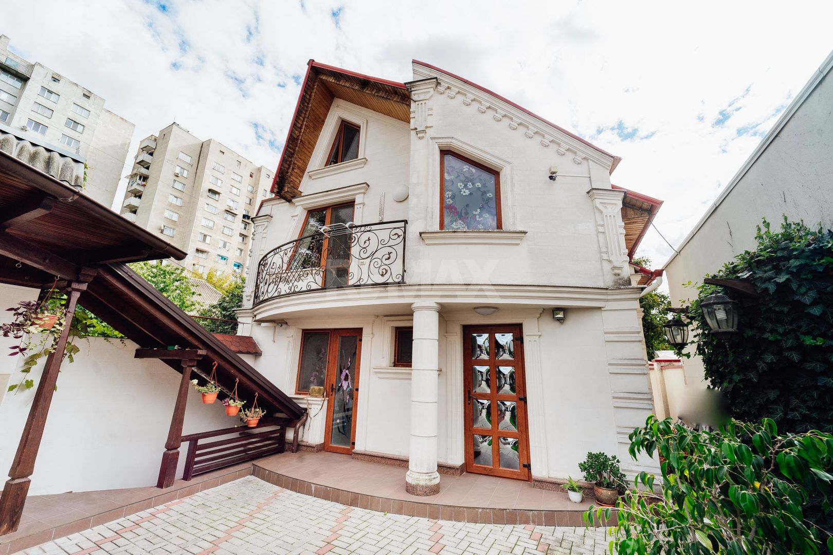 Casă individuală cu 6 camere în Buiucani, lângă Dendrarium și Valea Morilor - Poză 1