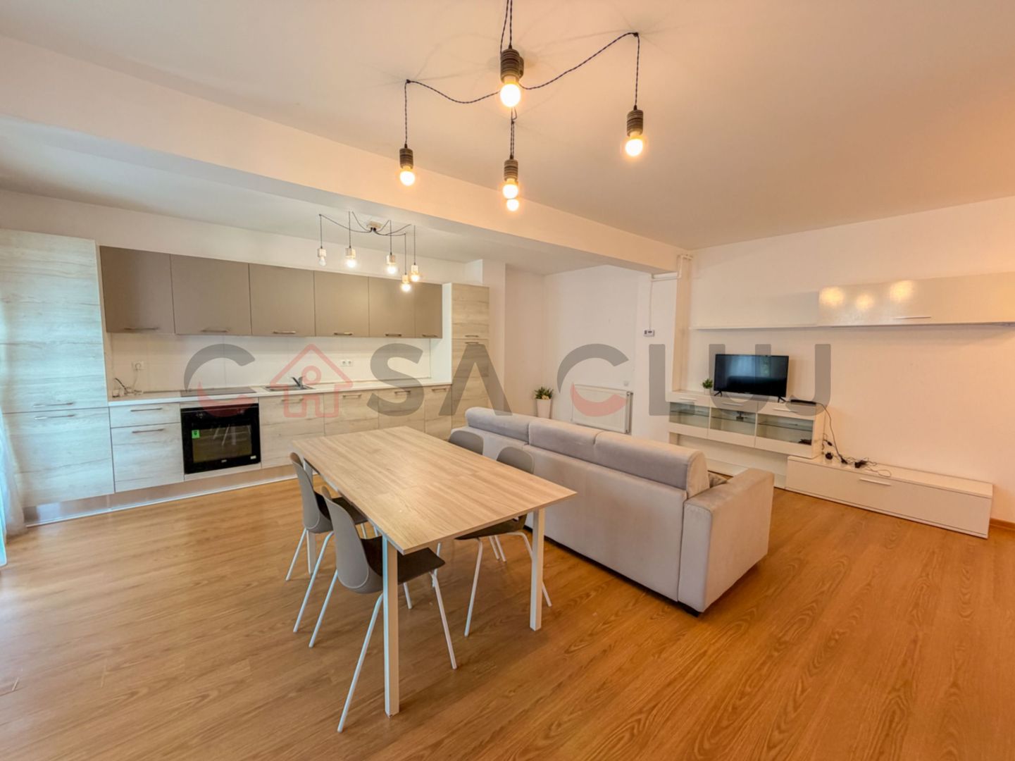 Apartament la cheie / parcare / etaj intermediar / Zona Eroilor - Poză 2