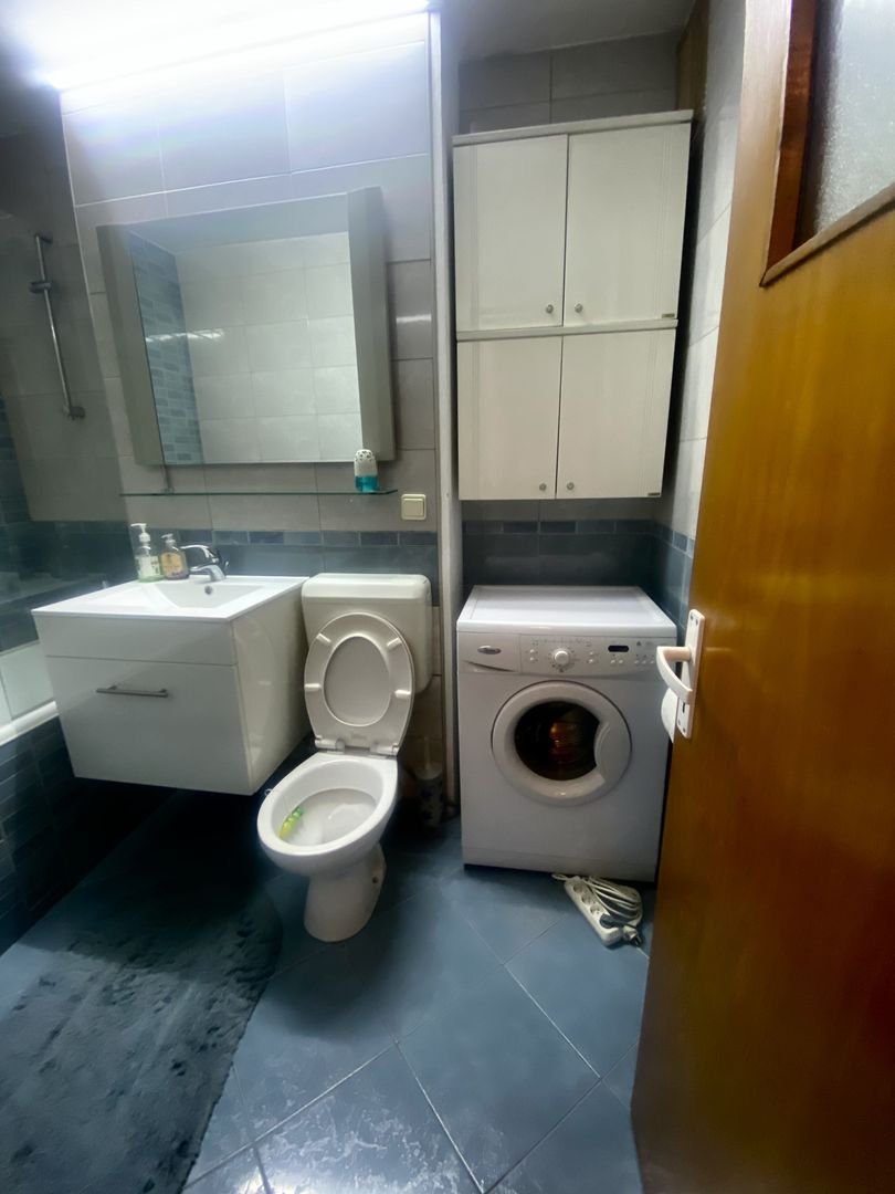 Apartament spatios, trei camere, Lujerului - Poză 8