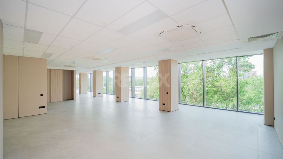 SPRE CHIRIE SPAȚIU COMERCIAL PENTRU BIROU | OFICIU 120 m2 - Poză 2