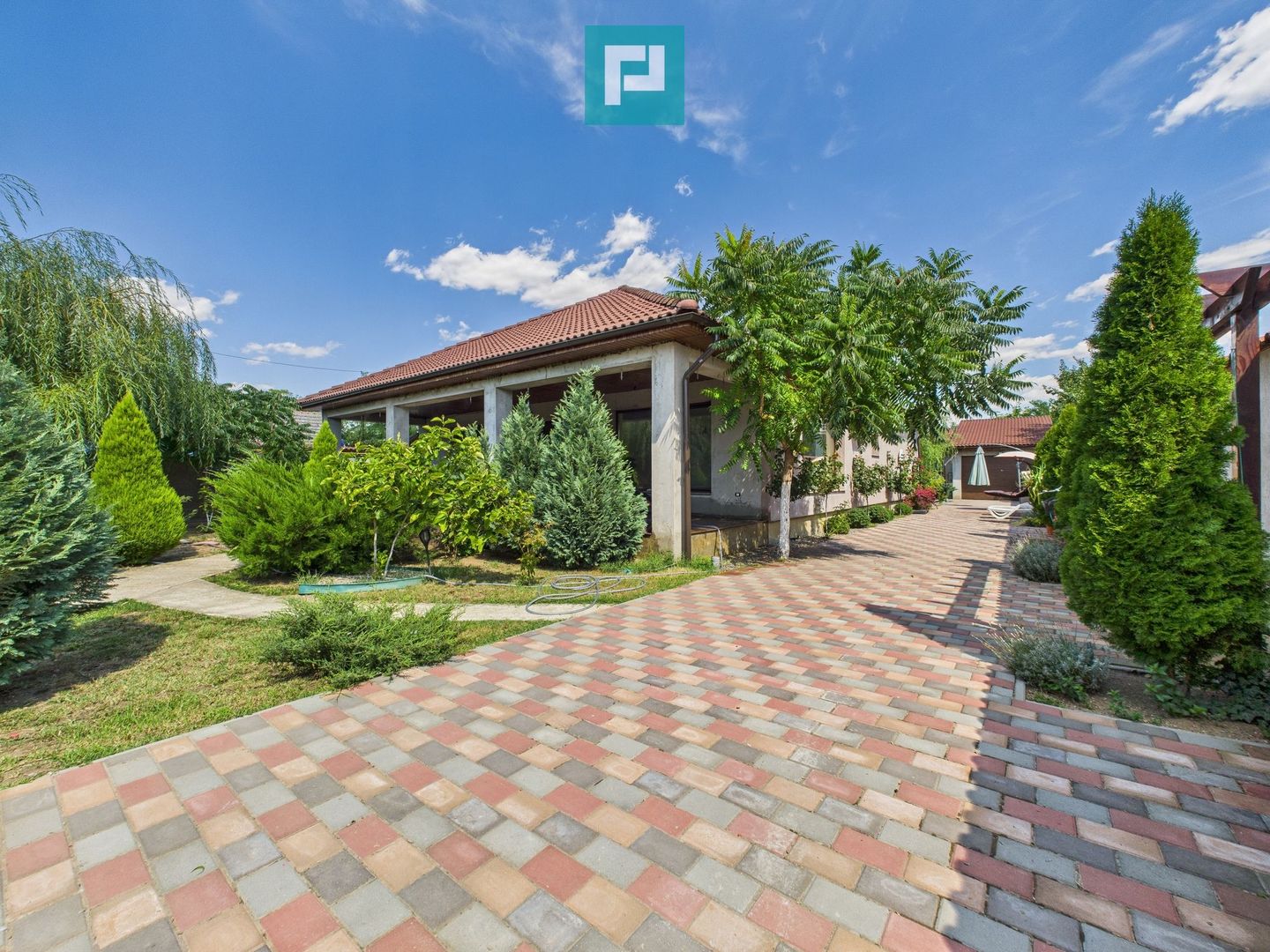 Casa la cheie în Nadab - Poză 1