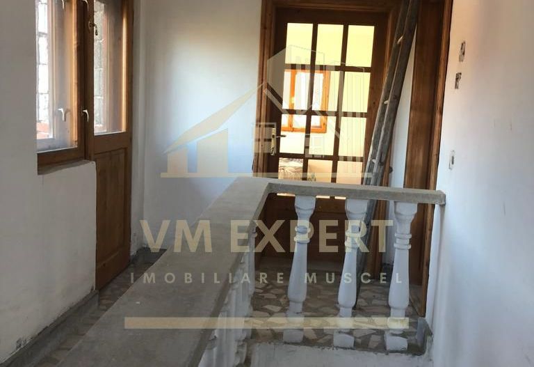 VILA 4 CAMERE, SUPRAFATA 144 MP, TEREN 491 BUGHEA DE JOS - Poză 11