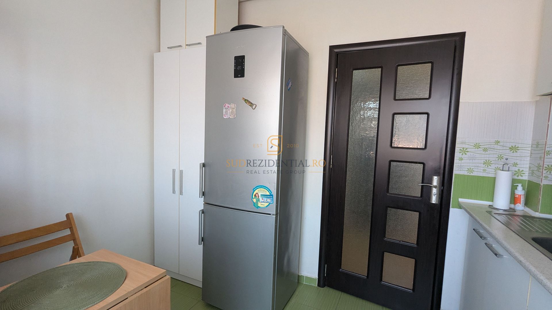 Apartament 2 camere, decomandat, loc de parcare, Drumul Fermei - Poză 8