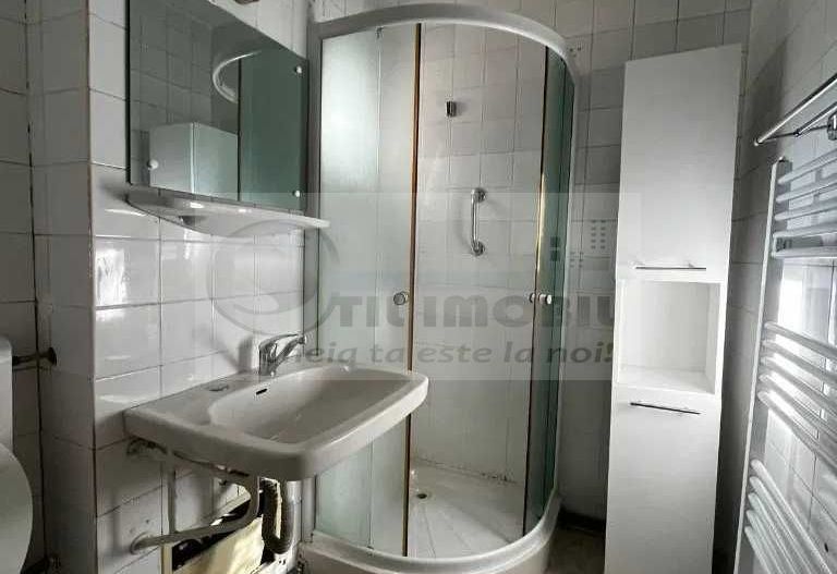 Apartament 4 camere et2/4 Podu Ros -599 EURO - Poză 7