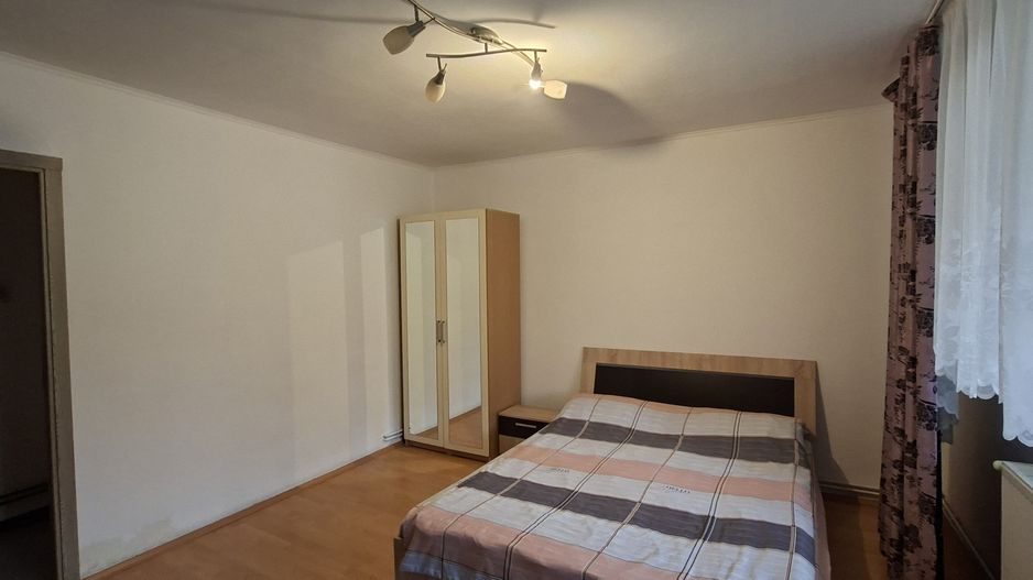 Apartament cu 2 camere - P-ta 700/Business Center - Poză 2