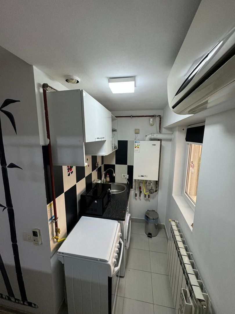 Garsonieră de închiriat – Șos. București, etaj 4 (deasupra CEC Bank) - Poză 7