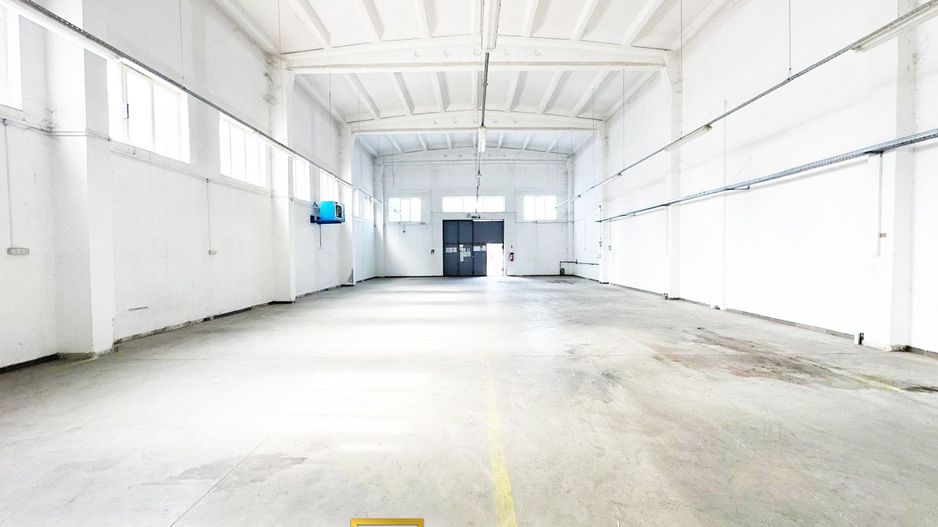 Hală industrială de închiriat 674 mp, 7 m înălțime – Arad centru - Poză 1