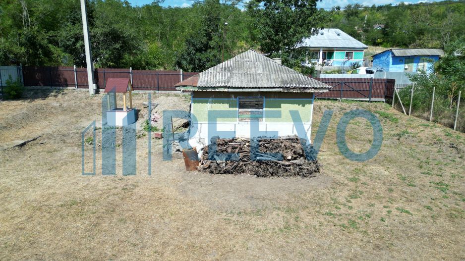 Casă și teren de vânzare în Parincea jud. Bacău. - Poză 9