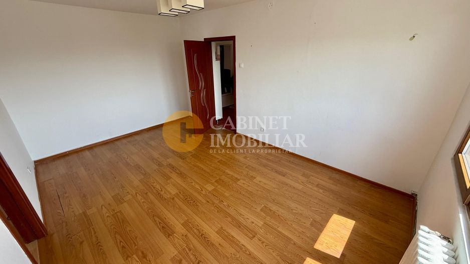 3 Camere SemiDecomandat  - Bloc fara risc - Podu Ros - Poză 2
