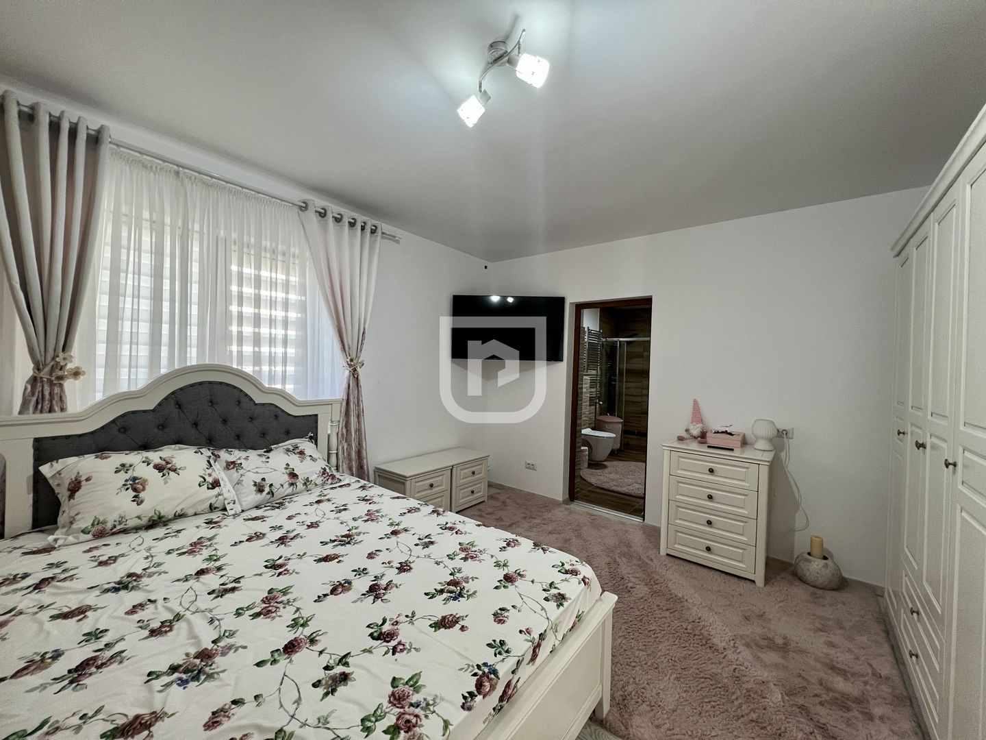 Casa lux de vanzare in Bucsoaia | Gura Humorului - Poză 1