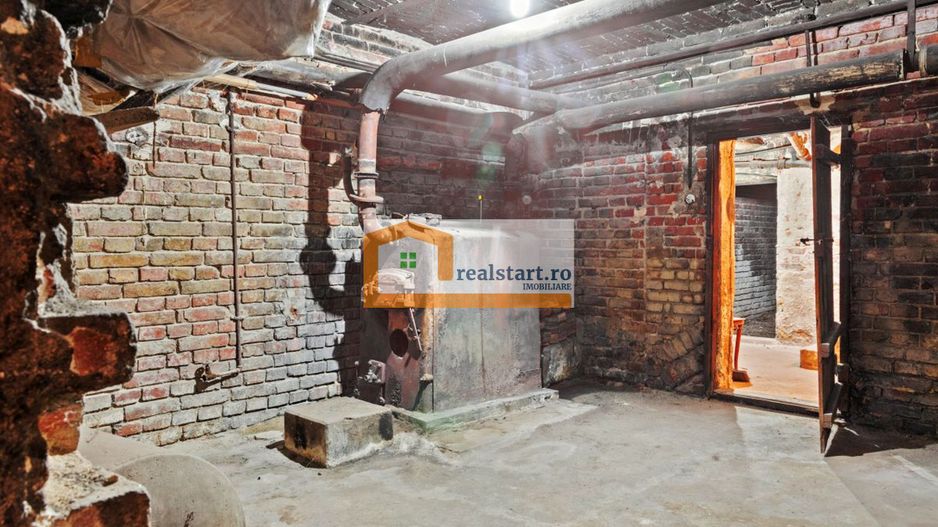 Cartierul Evreiesc, S+P+E+Pod, curte libera 300mp, versatila, - Poză 47