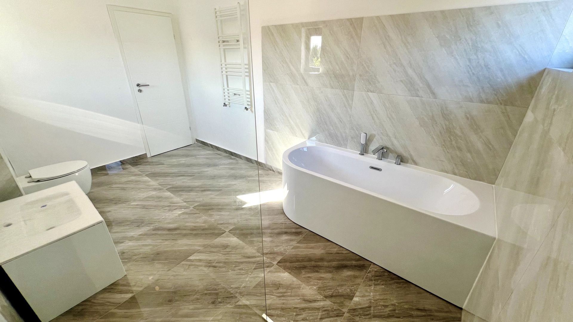 Vilă duplex 180 mp utili + terasă 50 mp | teren 300 mp | Bragadiru | - Poză 7