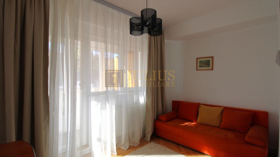 3 camere decomandate, balcon generos de 17 mp, bloc modernizat-Gh Lazăr - Poză 10