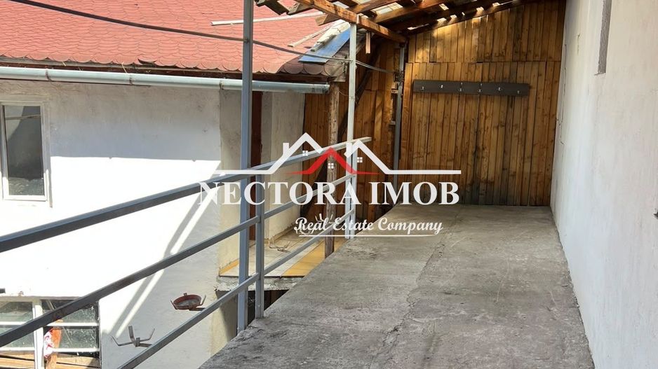 NECTORA IMOB-Casa 4 camere, 3 garaje, 200 mp,Str. C-tin Tanase,Central - Poză 16