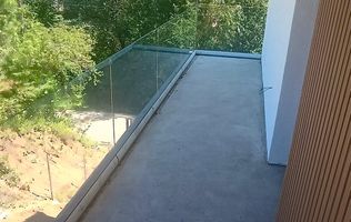 2 Case in Duplex 4 camere 125 mp-curte-terasa 37 mp -garaj-Tauti