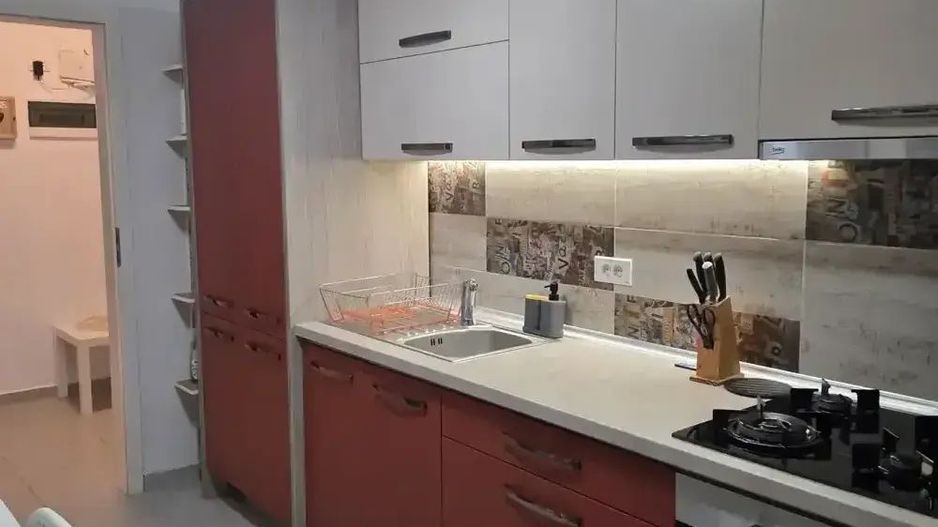 De închiriat apartament 3 camere Grand Kristal Residence - Poză 6