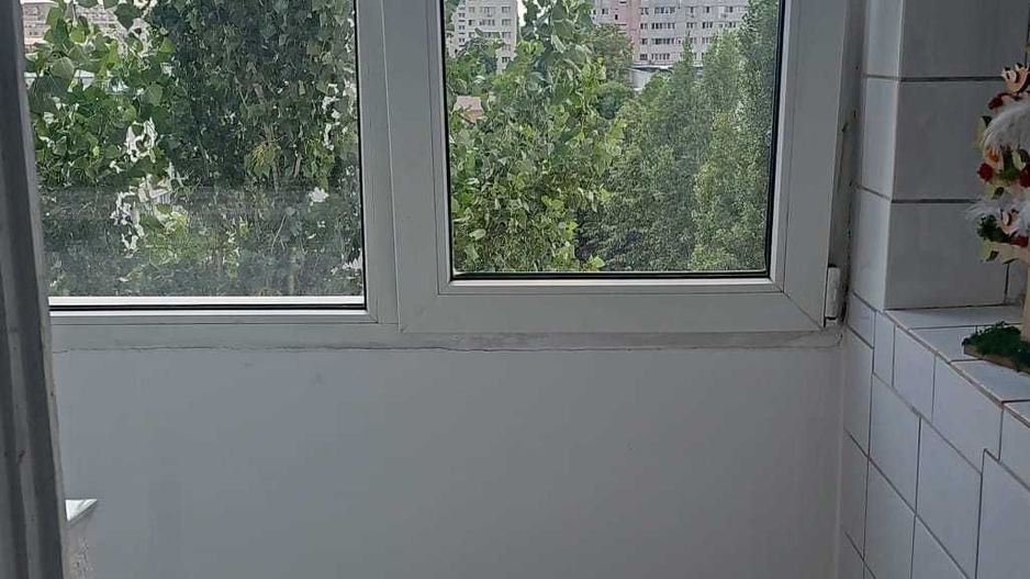 Vanzare garsoniera Titan- poarta Faur, bloc 1985 - Poză 6