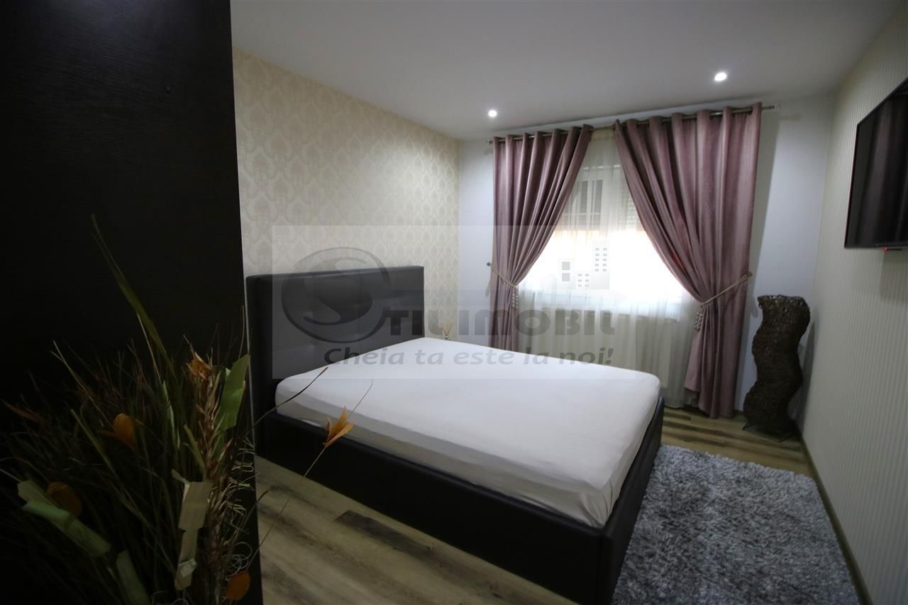 MIROSLAVA CASA EXCLUSIVISTA LA CHEIE LUX STIL MEDITERANEAN MOBILATA - Poză 19