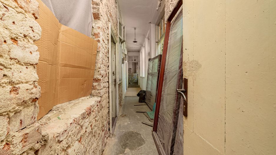 Piata Victoriei Mihalache stradal Corp Casa monument curte comuna - Poză 7