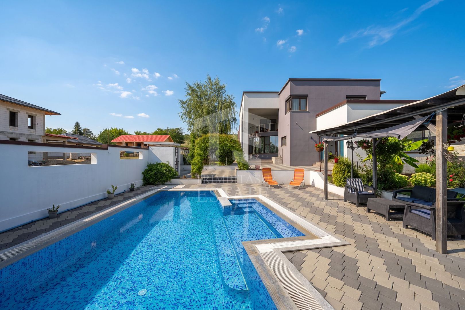 Vilă 342 mp cu piscină și 800 mp teren / 4 dormitoare / Pleașa - Poză 47