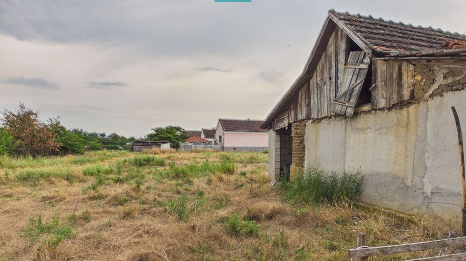 Casă solidă din cărămidă - zona centrală Șiria - Poză 9