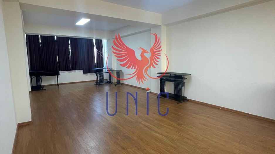 Spatiu Comerical-etaj 1-90 mp- 600 Euro - Poză 6
