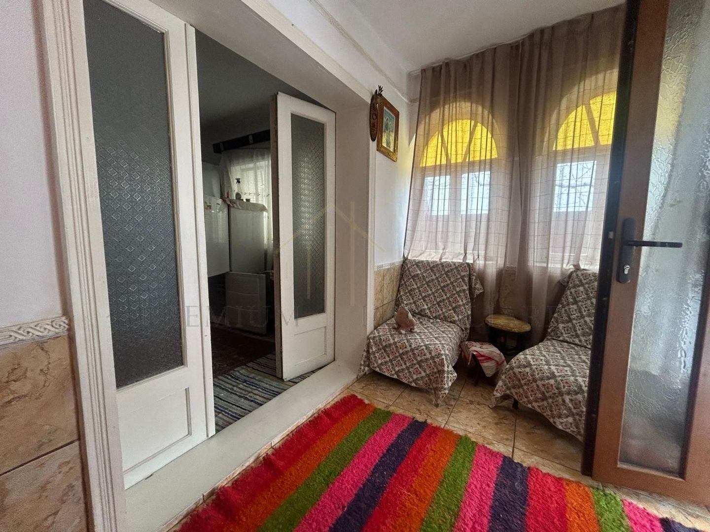 Casă batraneasca+ teren 999 mp intravilan în Oituz - Poză 7