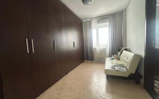 De vanzare Apartament 3 camere zona de jos - Poză 8