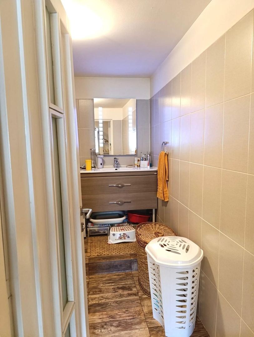 Casa individuala spatioasa si teren mare, pozitie excelenta, Sacalaz - Poză 11