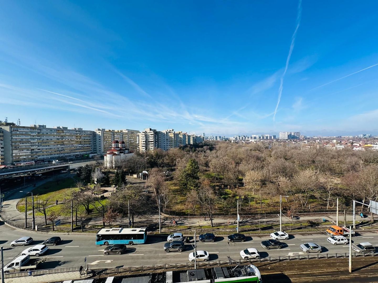 Apartament luminos 3 camere cu balcon generos Parcul Plumbuita - Poză 15