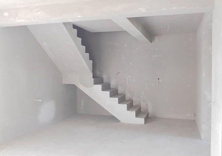 Casă nouă de vânzare - Poză 4