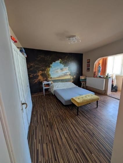 Calitate și spațiu: elegant, 90 mp, 1989, centrală proprie, parcare, priveliște - Poză 5