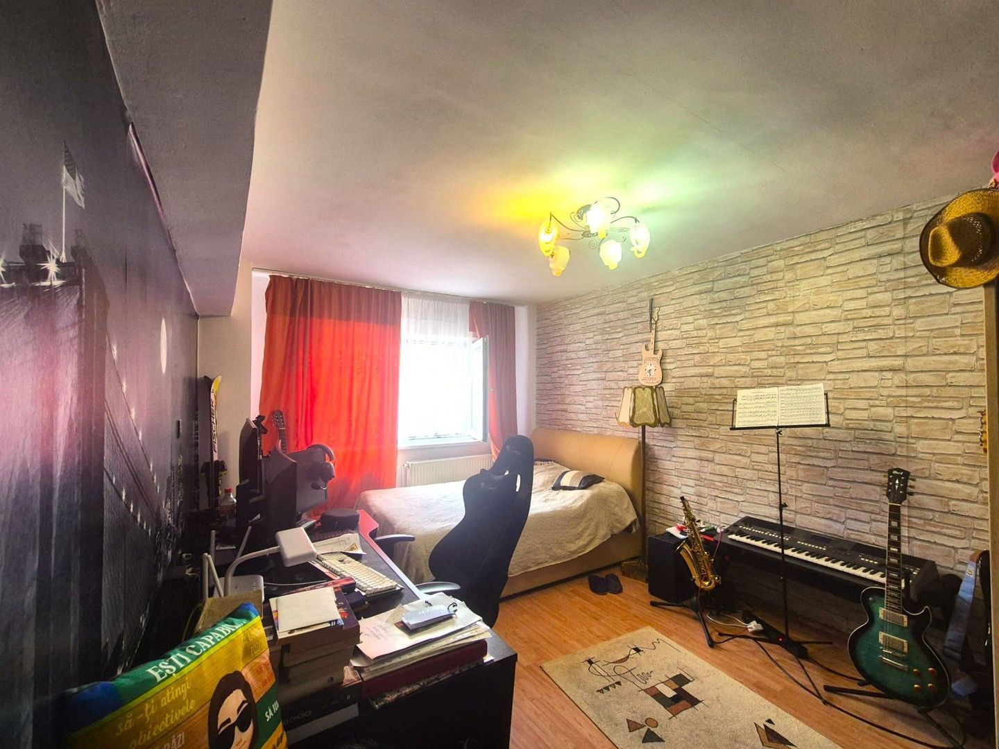 Exclusivitate- camera cu baie intr-un apartament - Poză 1