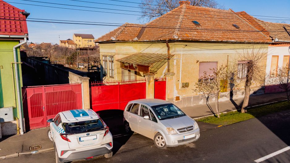 Casă cu teren generos în Pârneava - Poză 5