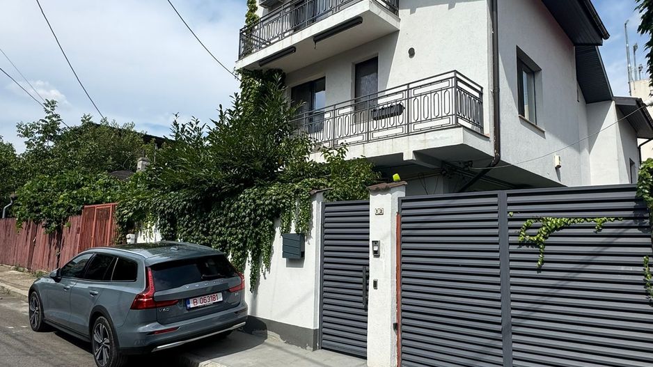 OFERTA Zona Herastrau, Vila Lux 4 cam, 3 bai, curte individuala 100 mp - Poză 6
