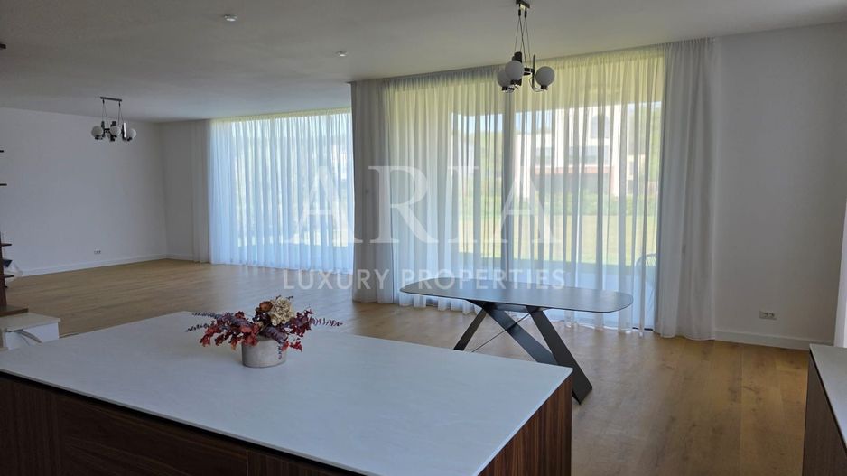 Dumbrava Vlasiei – Armonie între design, lumină și natură - Poză 21