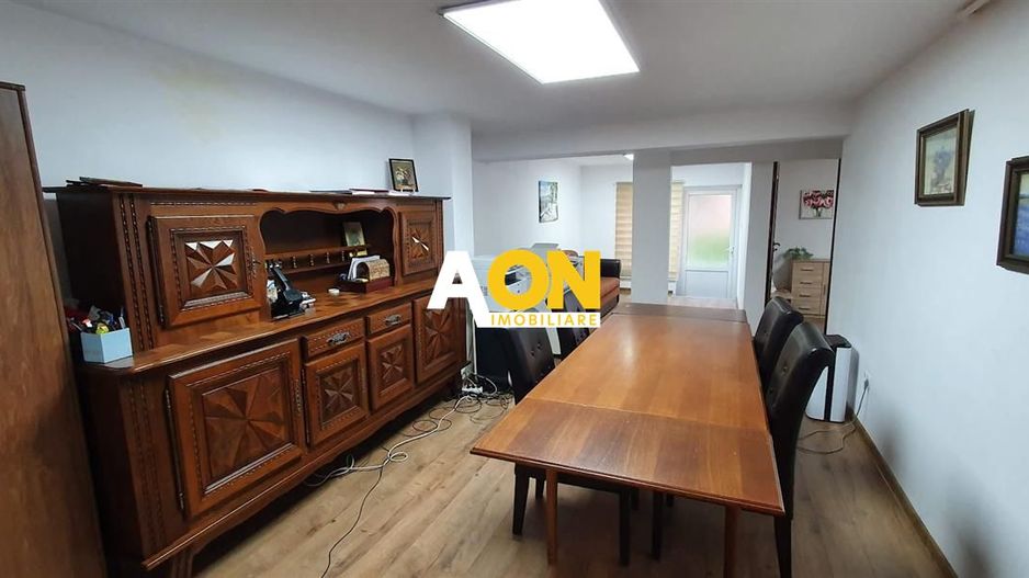 Spatiu comercial sau de birou 51 mp Cetate - Poză 1