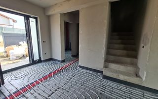 Casa 4 camere 2 bai terasa acoperita si teren 334 mp in Sura Mare - Poză 8