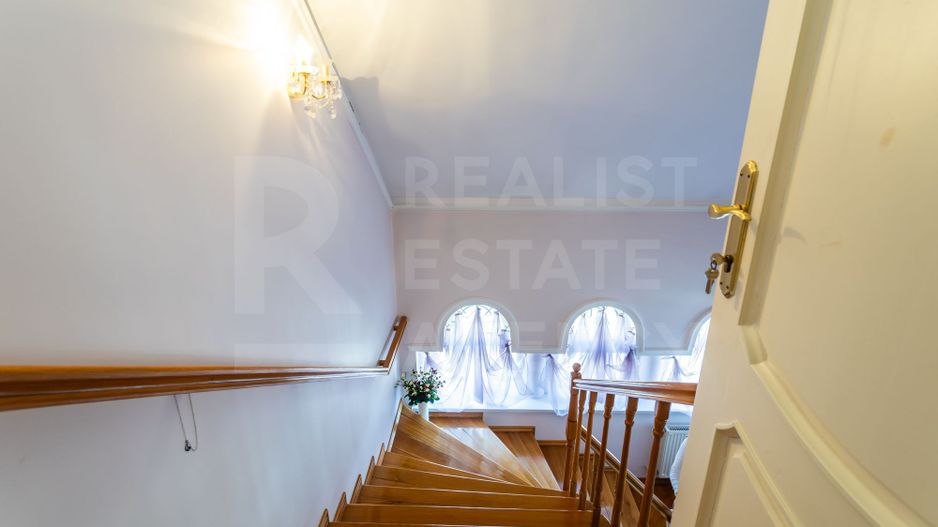 Vânzare casă de lux, 700 mp + 22 ari, situată în Tohatin - Poză 56