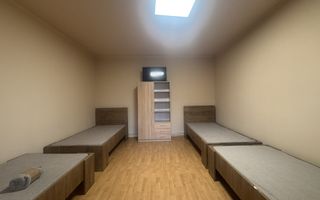 Casa de inchiriat 15 locuri cazare angajati, muncitori Micalaca Arad - Poză 3