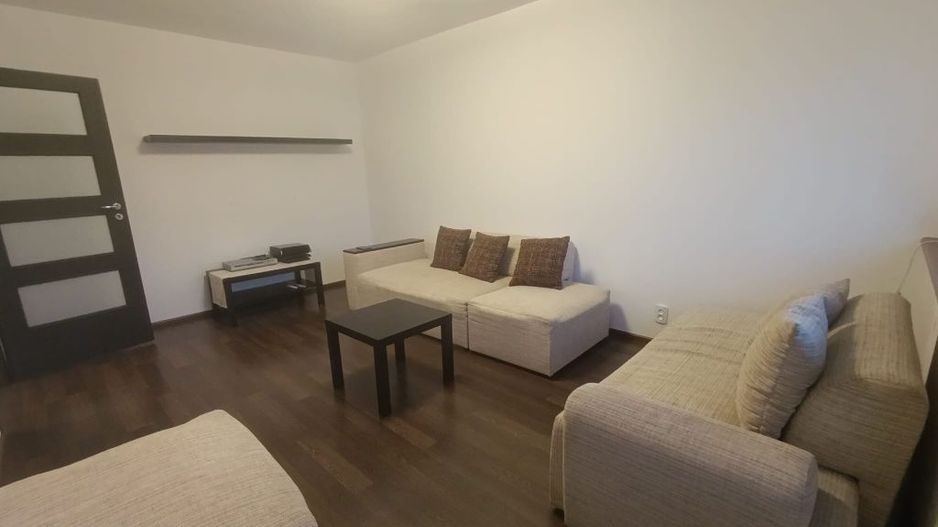 De închiriat 3 camere decomandat, 2 băi, metrou 1 Decembrie - Poză 1