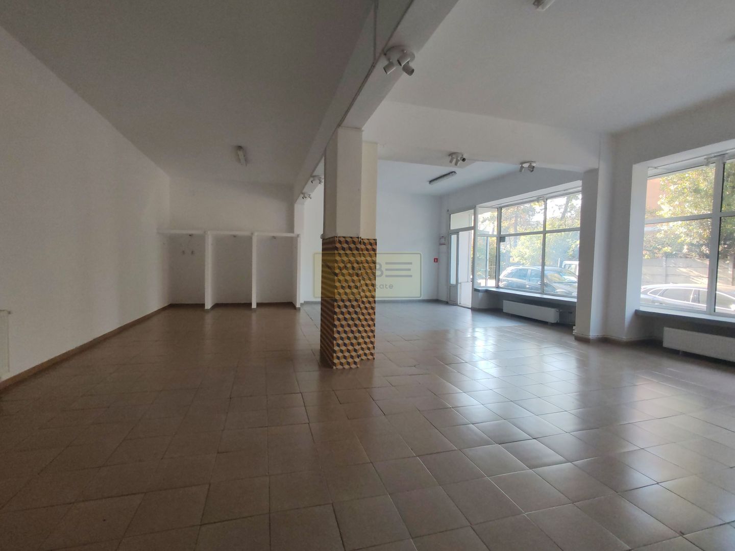 Spațiu comercial - deschidere 10 ml-amenajat! - Poză 13