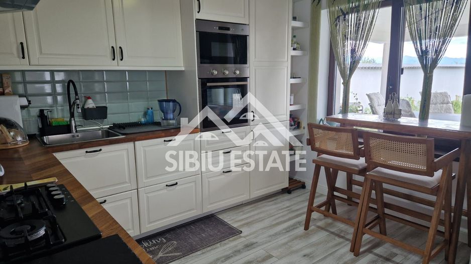 Casa individuala in Cartierul Primaverii Sibiu - Poză 4
