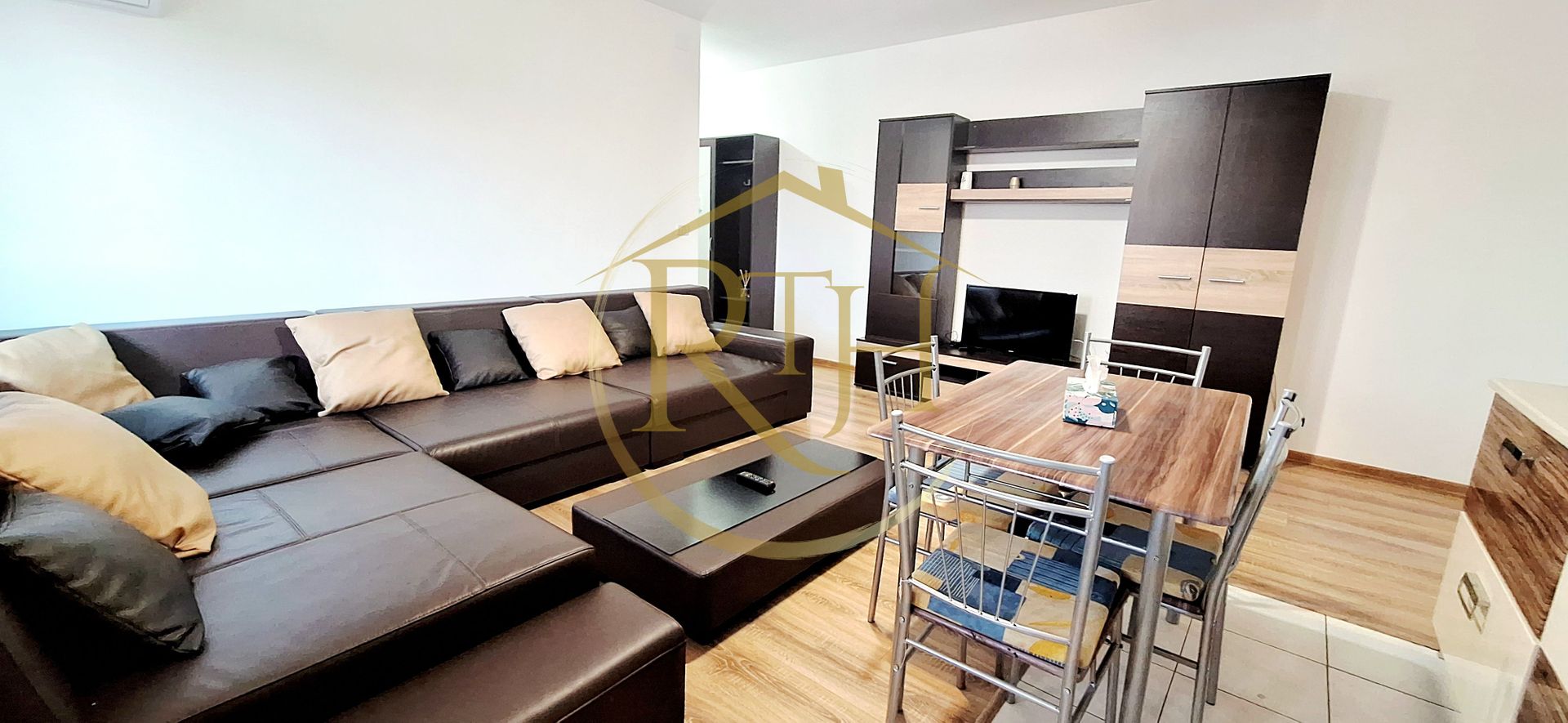 Oferim spre inchiriere, apartament cu 3 camere, Giroc zona Centrala - Poză 1