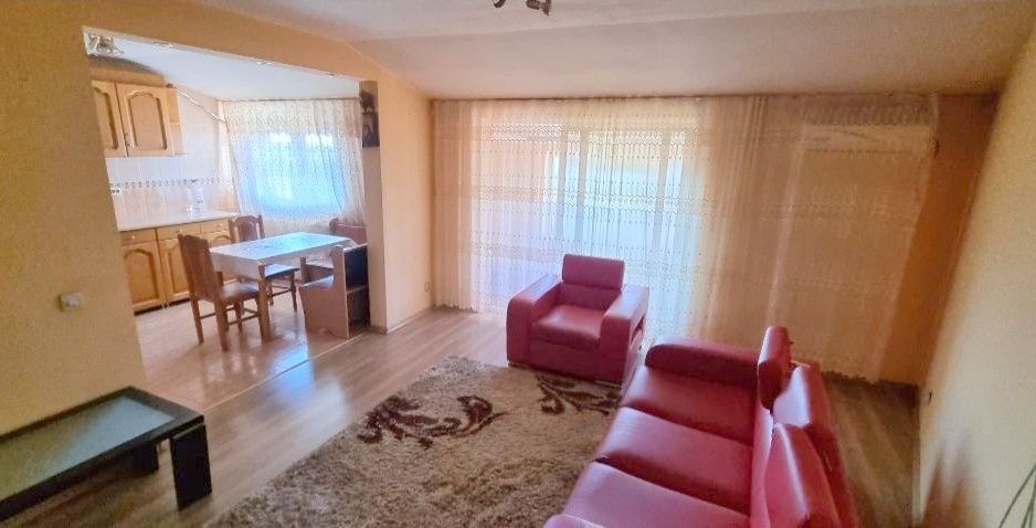 Apartament cu 3 camere, zona Micro 20,  sup. 75 mp, mobilat si utilat - Poză 1