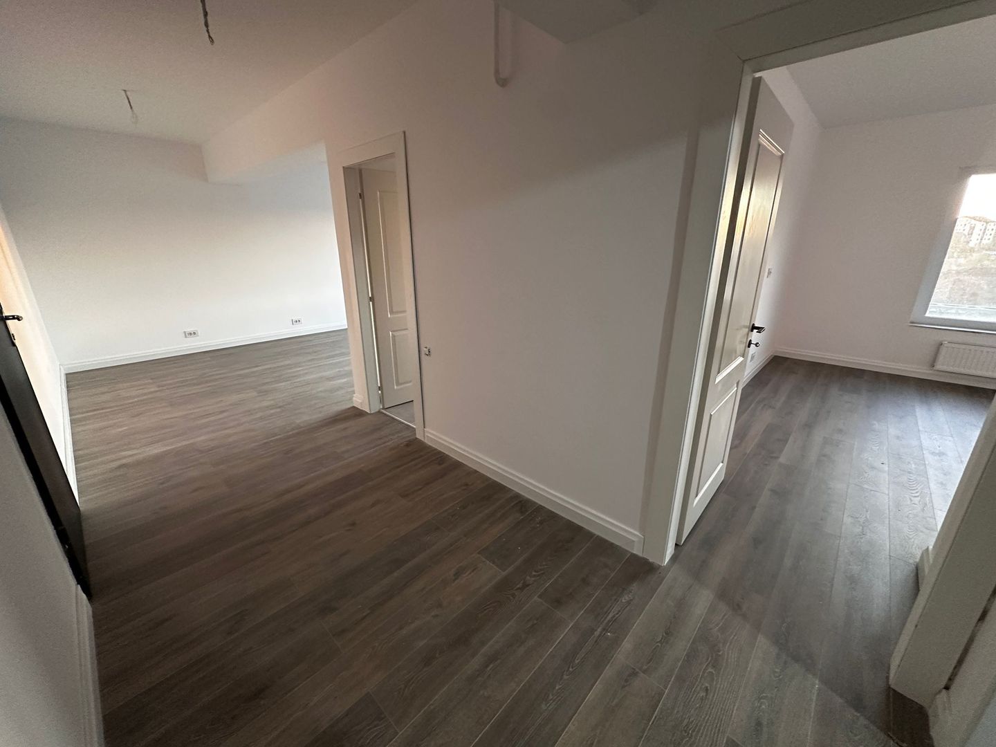 2 Camere 10min Metrou Petrache Poenaru Lake House Virtutii Lacul Morii - Poză 1