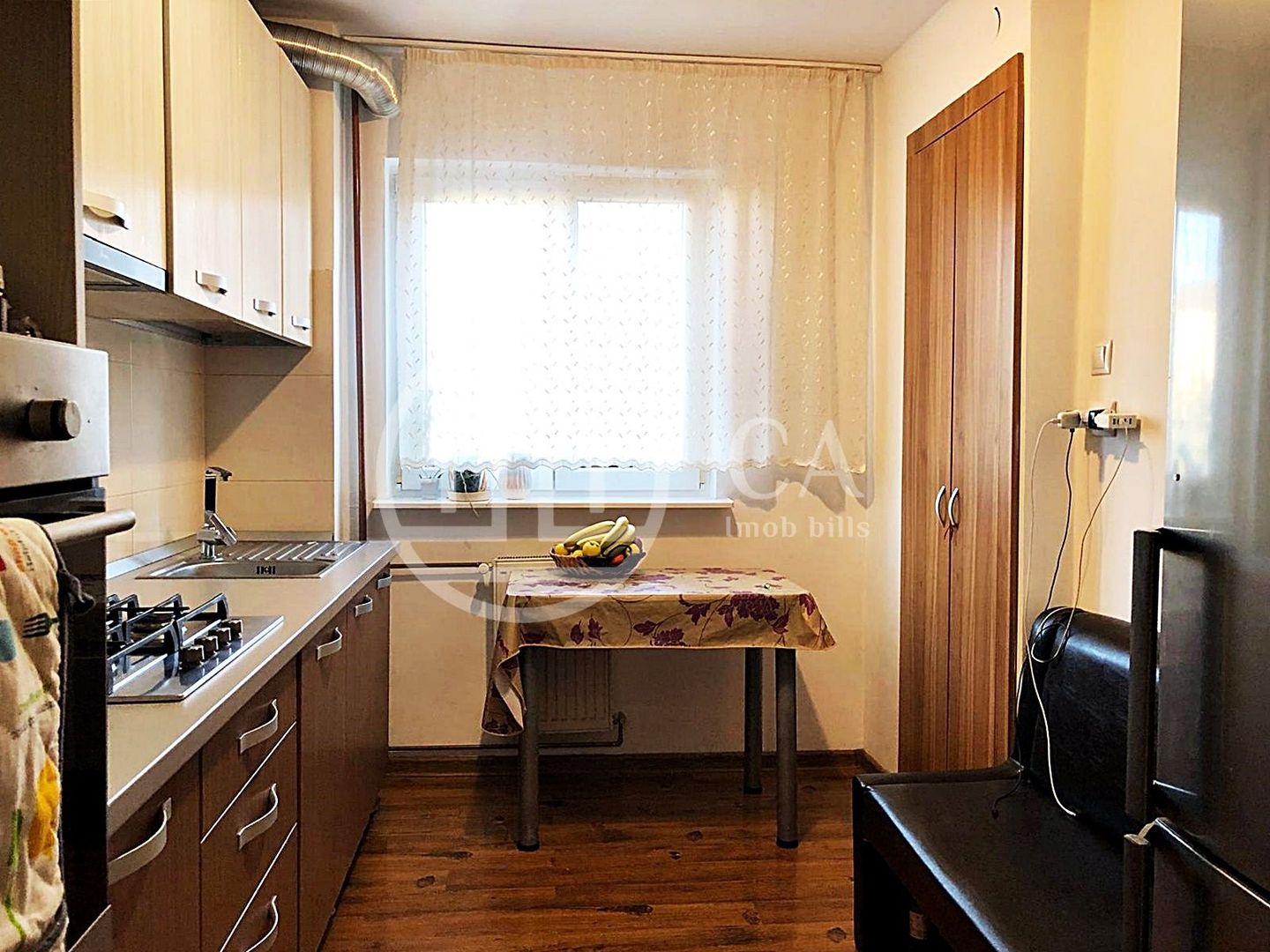 Apartament de inchiriat cu 3 camere in zona Nufarul, Oradea - Poză 8