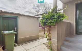 Casă cu teren generos, zonă centrală, Curtici - Poză 13