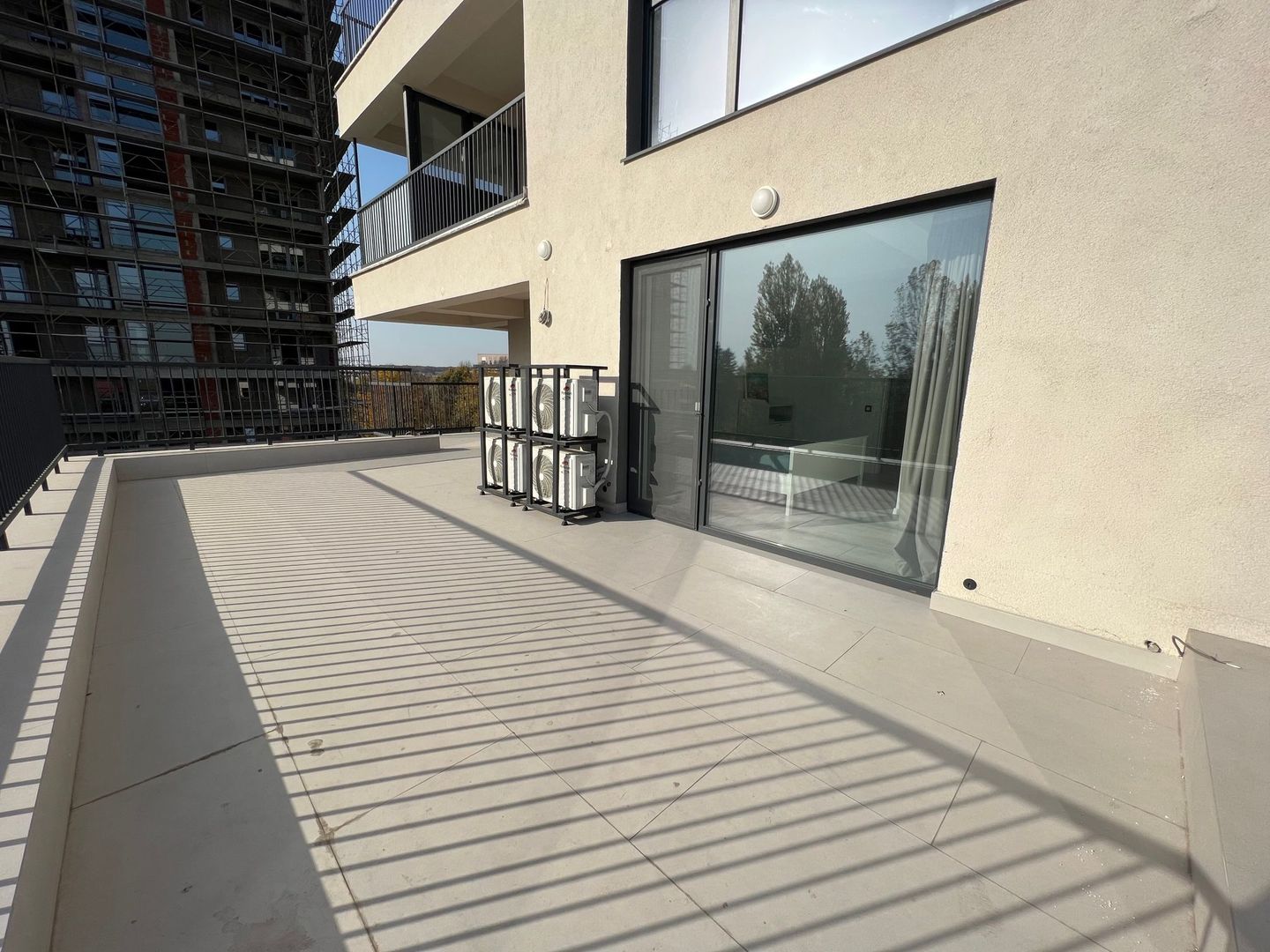 Apartament 4 camere de inchiriat I Sisesti I Terasa spatioasa - Poză 5