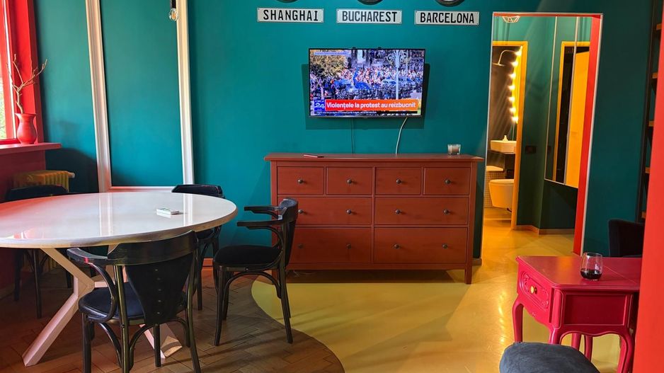 Apartament cochet, doua camere semidecomandat, 1 Mai - Poză 3